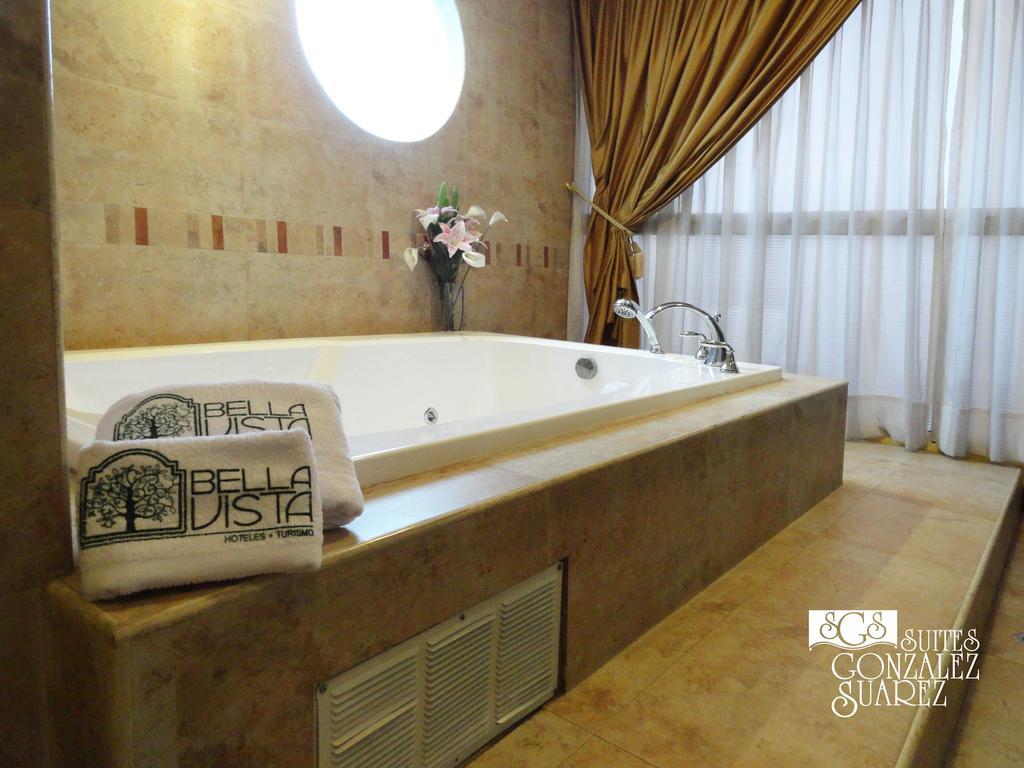 Hotel Suites Gonzalez Suarez Quito Esterno foto