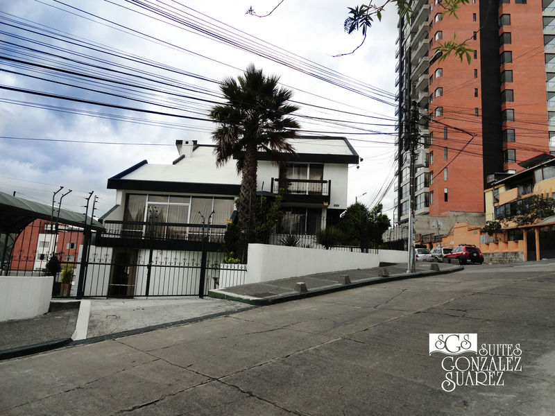 Hotel Suites Gonzalez Suarez Quito Esterno foto
